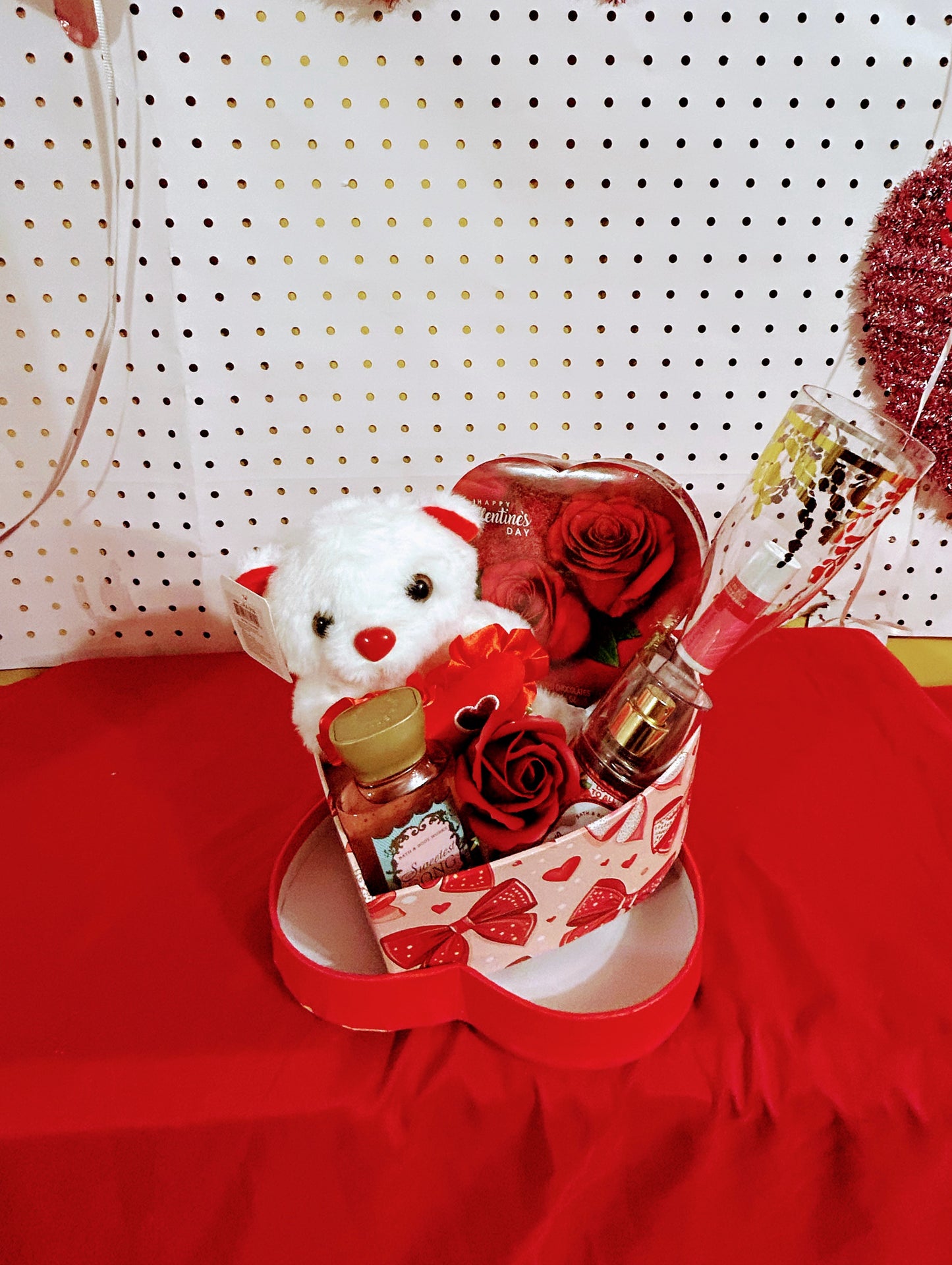 Valentine Day Heart Basket
