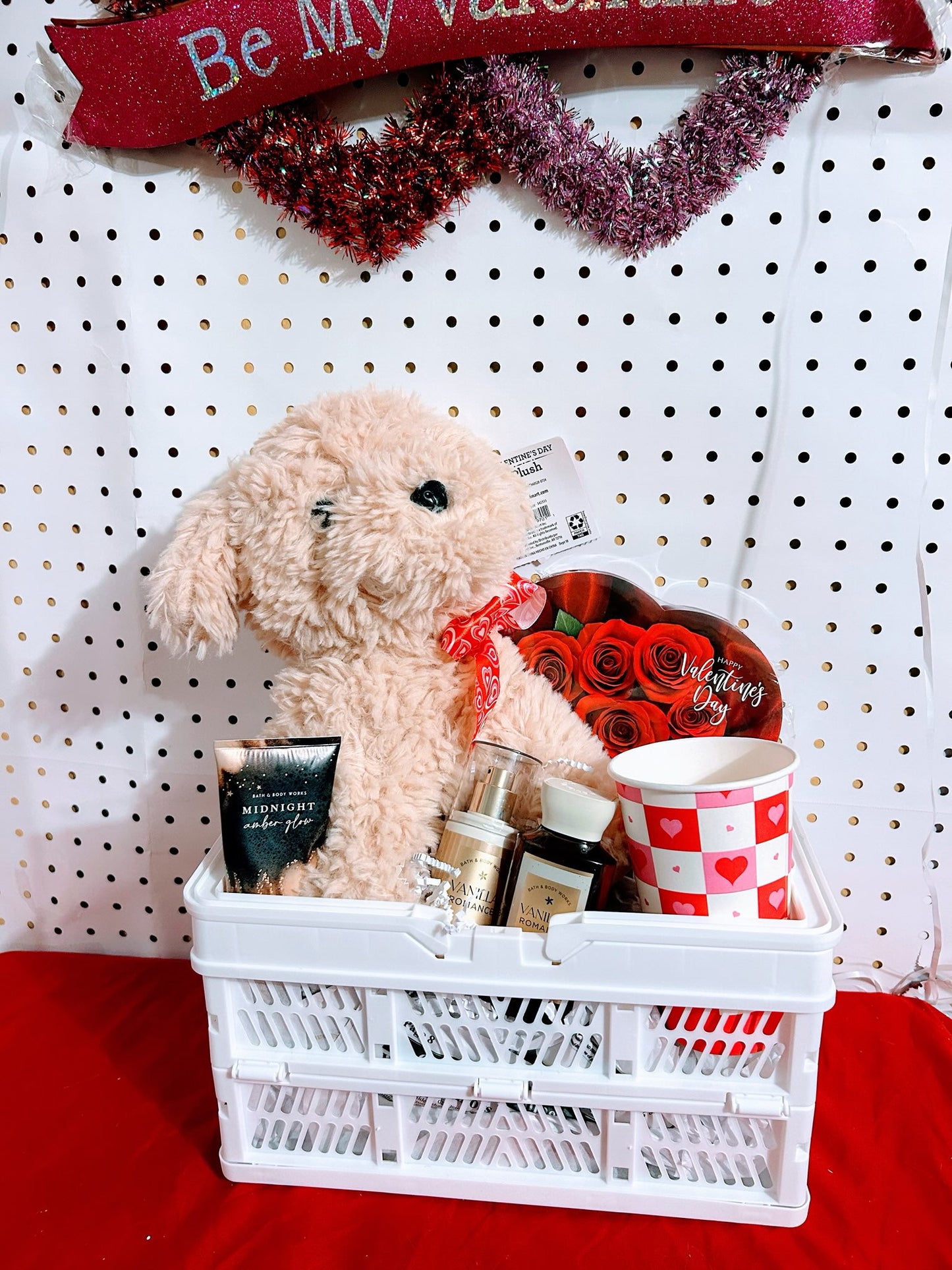 Women’s Valentine Day Basket