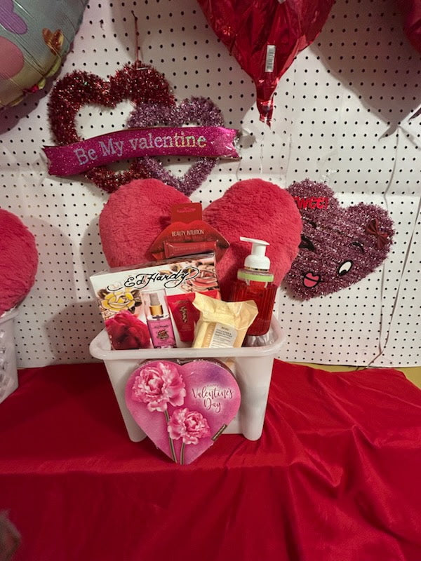 Valentine Day Hearts Basket