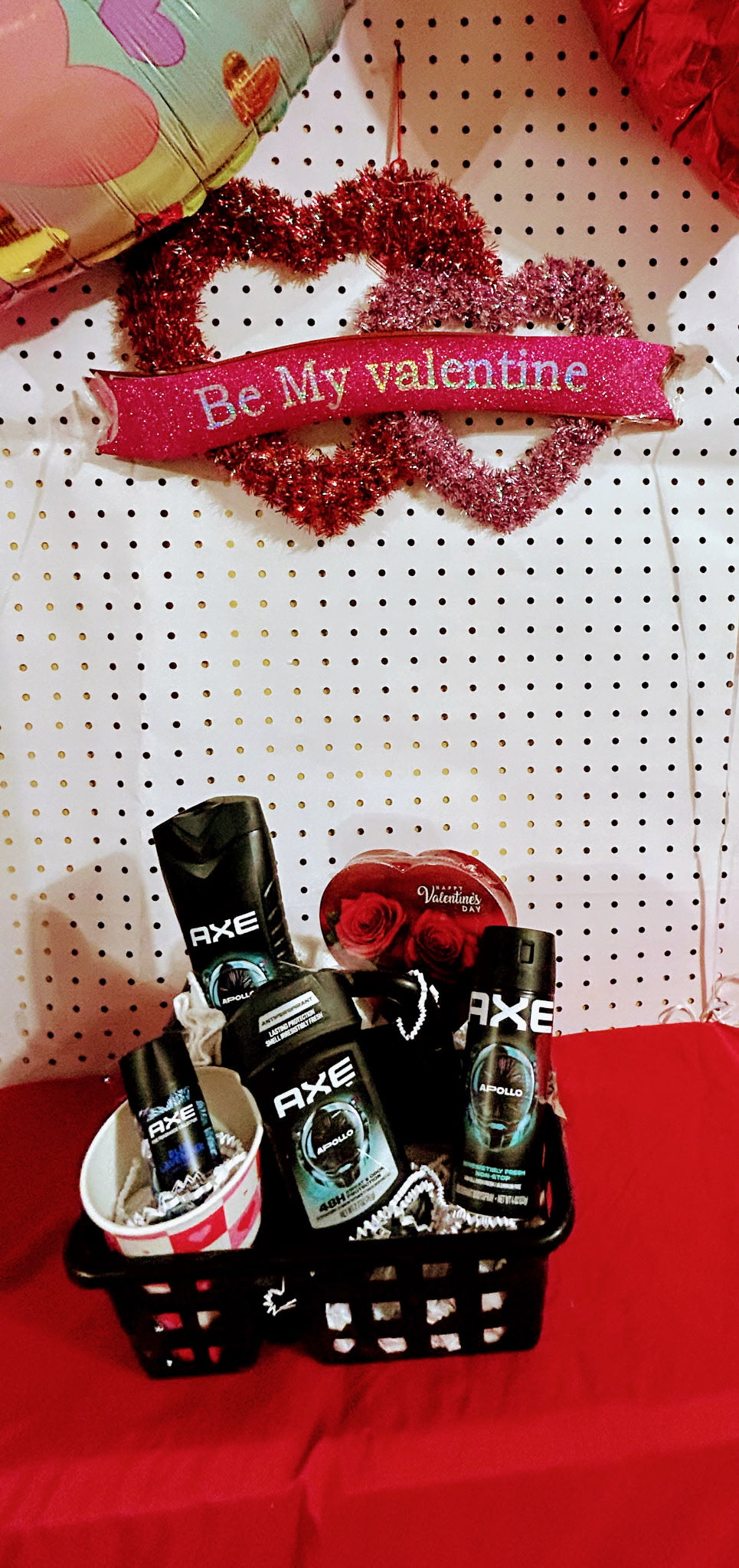 Men Valentine Day Basket