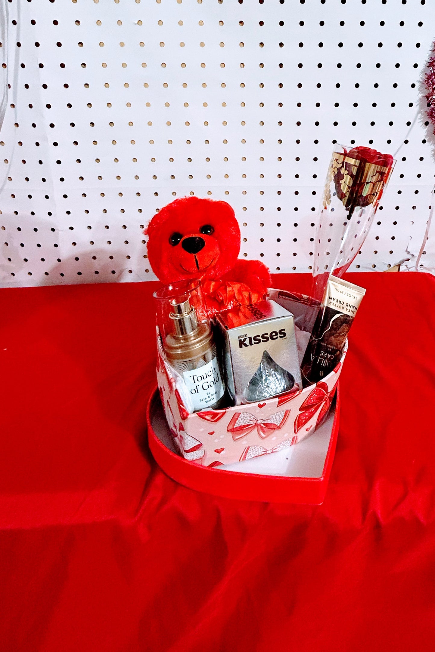 Valentine Day Heart Basket