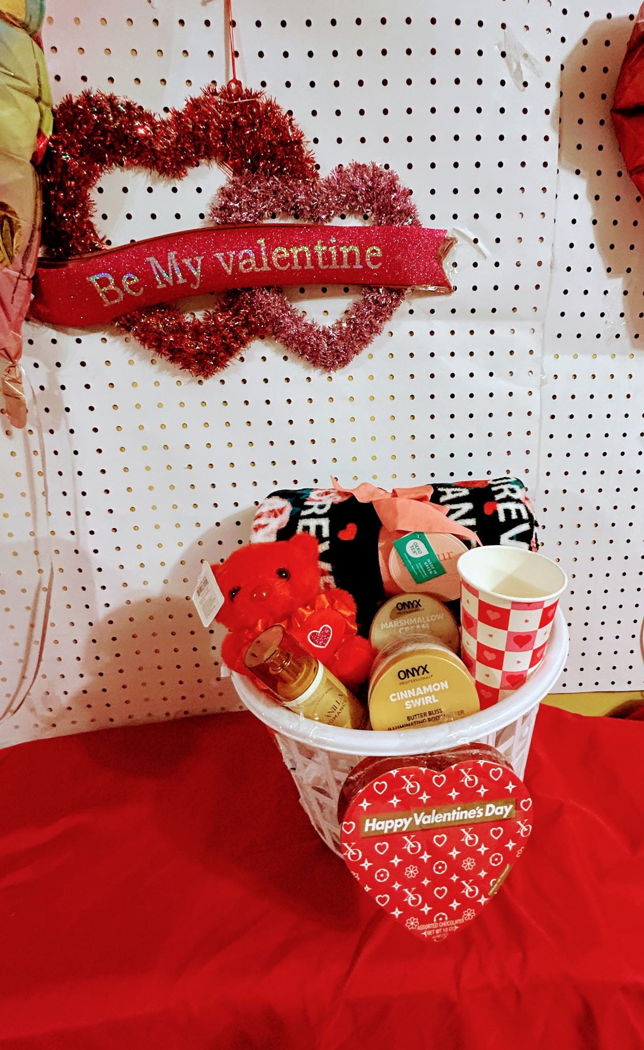 Valentine’s Day Throw Basket