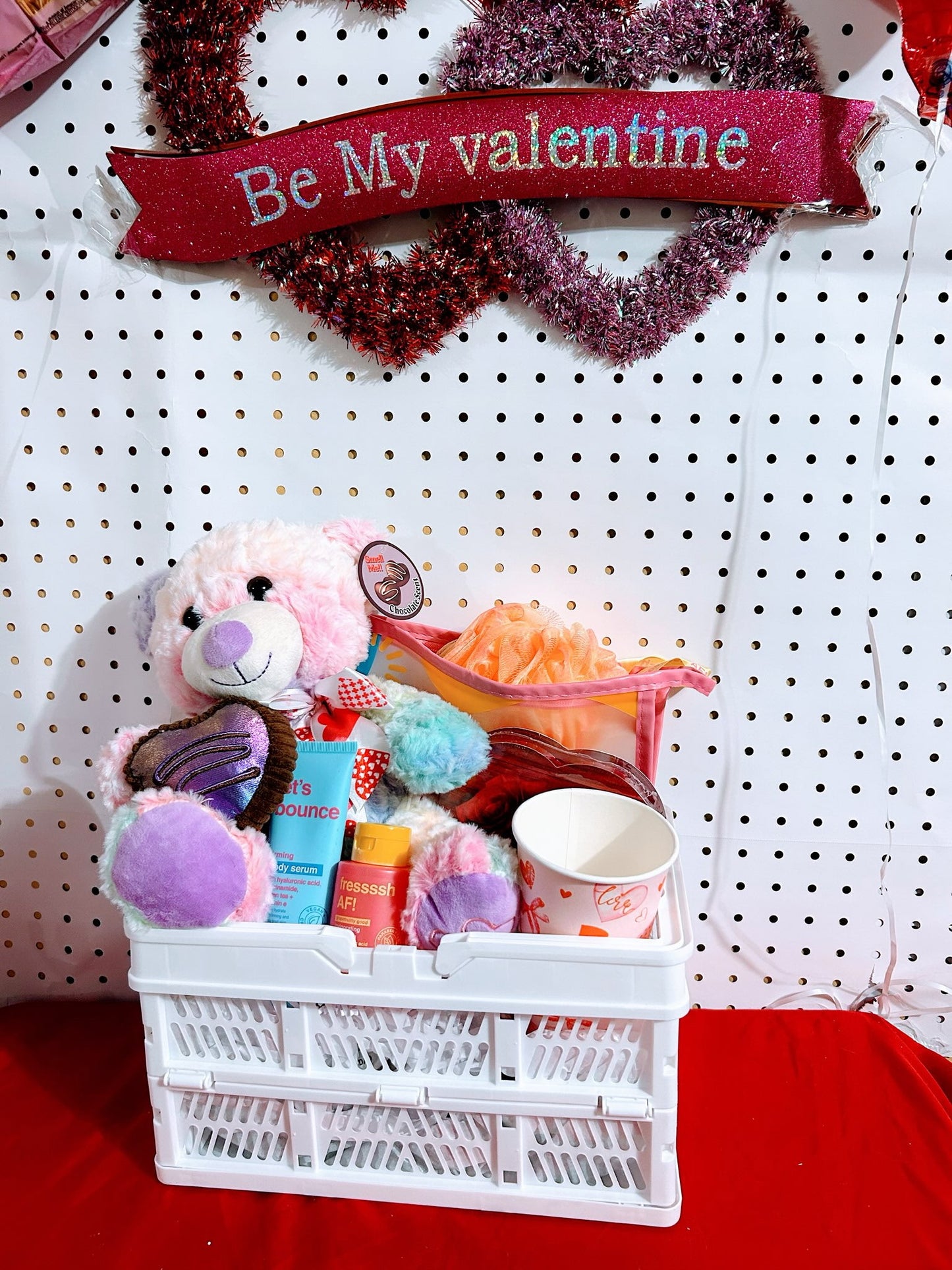 Women’s Valentine Day Basket